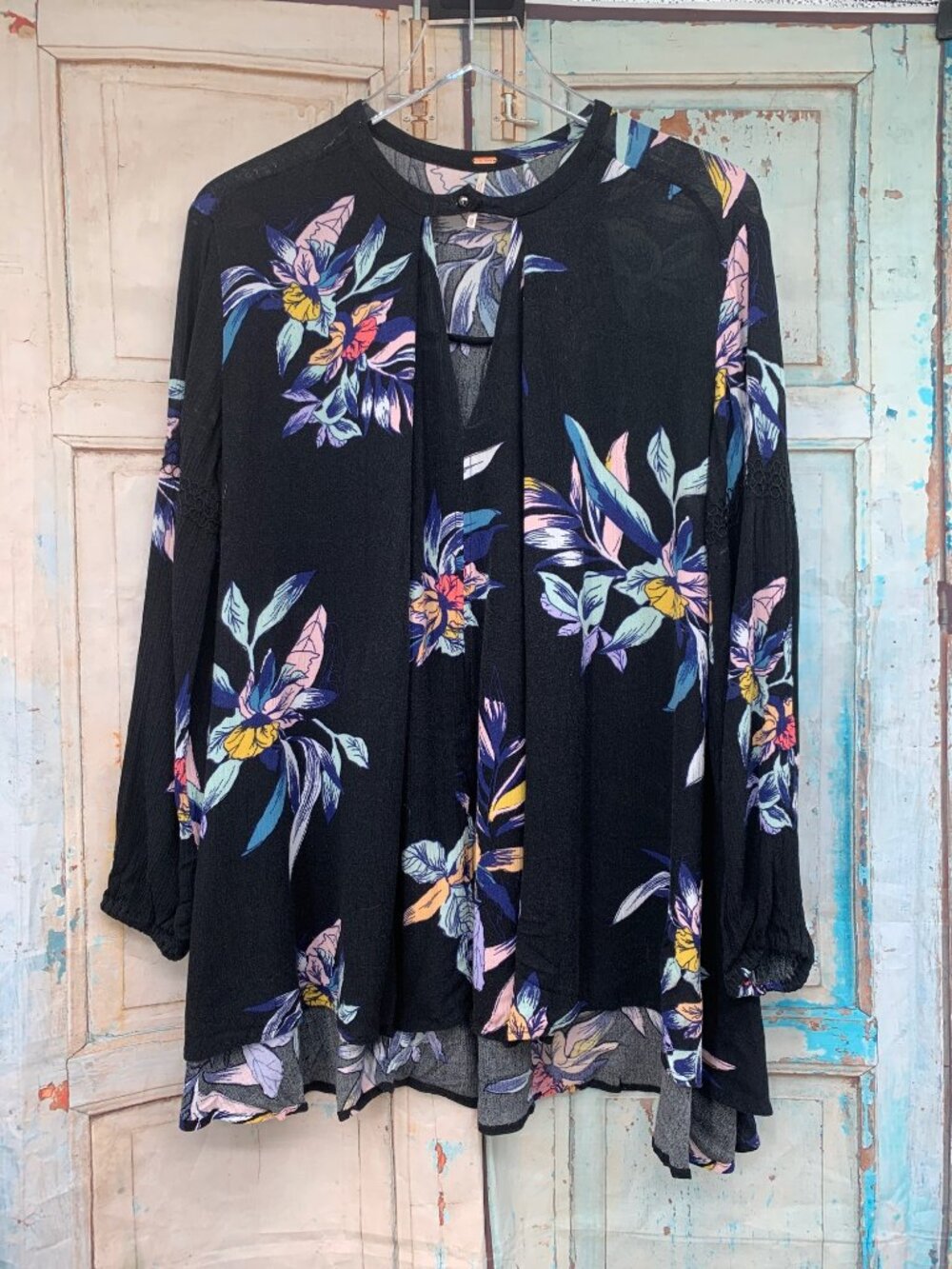 Free People XS Black Flowy Floral Tunic Top (Mini Dress)  Long Sleeves